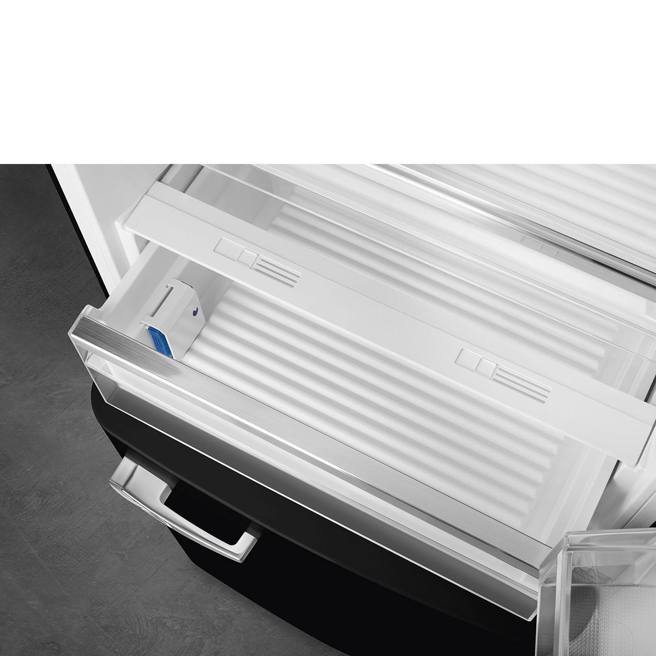 Réfrigérateur Smeg 'Années 50' FAB38RBL5 -7 Réfrigérateur Smeg 'Années 50' FAB38RBL5